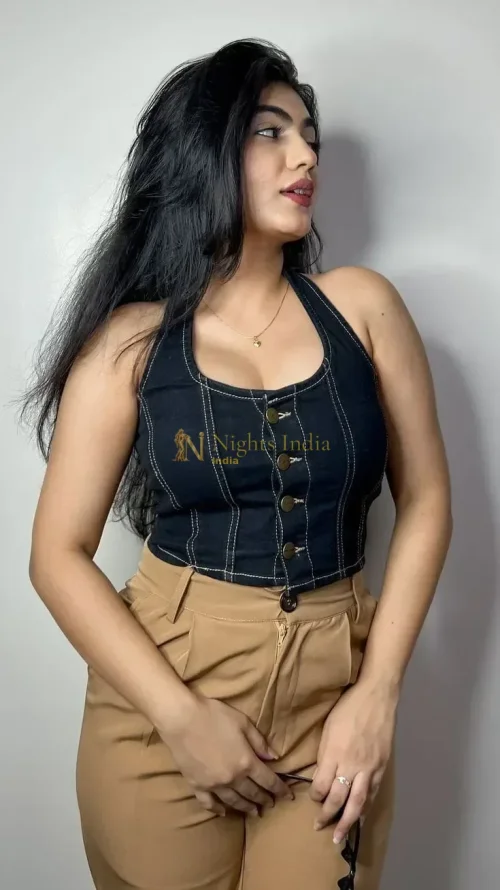 Call Girls in Ashok Vihar, Gurgaon