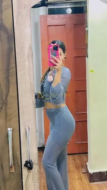 Aanchal Verma, 22 – Independent Escort in Andheri, Mumbai