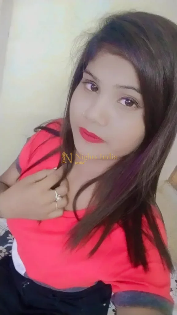 Divya, 21 – Tamil Call Girl in Banashankari, Bangalore