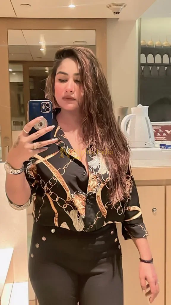 Abirami, 21 – Tamil Escort in Thoraipakkam, Chennai