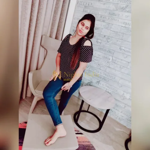 Escort Service in Rajouri Garden – Lounges, Malls and Hotel Visits
