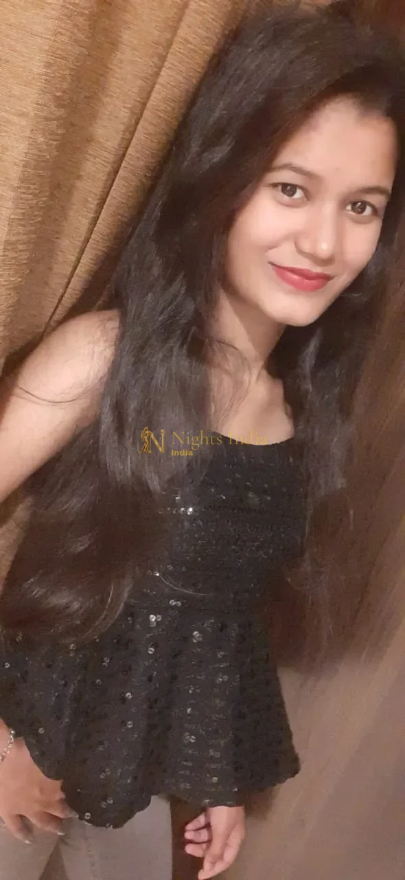 Pavithra, 28 – Tamil Escort in HUDA City Centre, Gurgaon