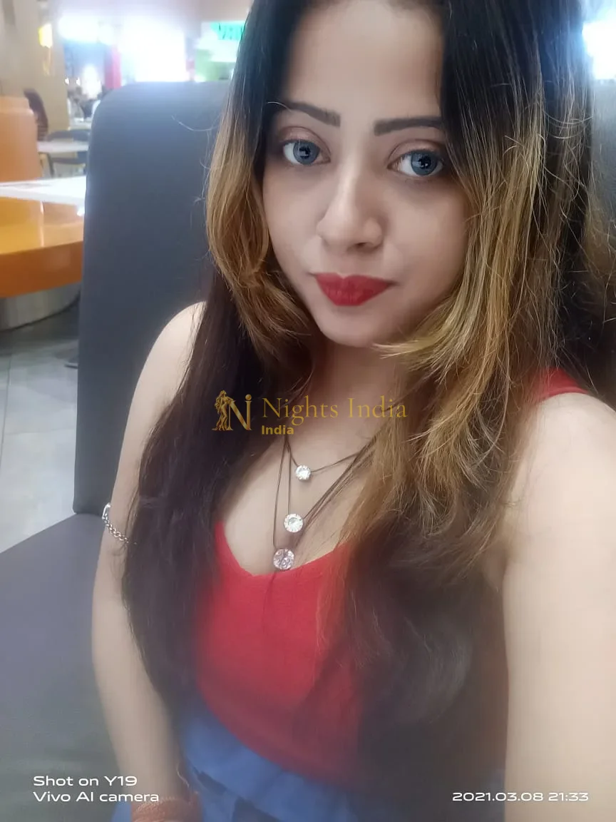 Sravani, 24 – Call Girl in Pudhuvannarapettai, Chennai