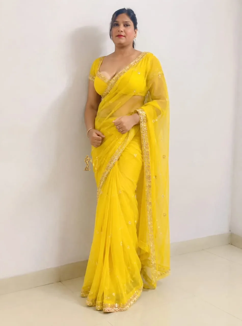 Devika, 25 – Housewife Escort in Velachery, Chennai