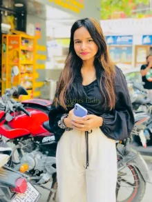 Muskan, 27 – Independent Call Girl in Dhaula Kuan, Delhi | Pay Cash on Meeting
